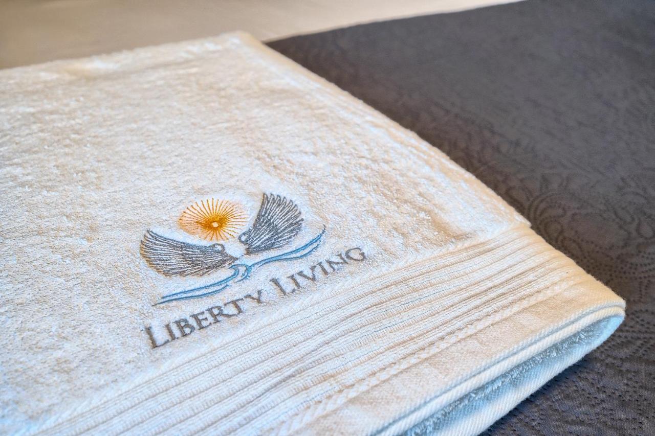 Liberty Living Apartments สปลิท ภายนอก รูปภาพ